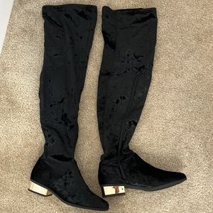 Bamboo Velvet knee high black boots, size 8. NWT! New!